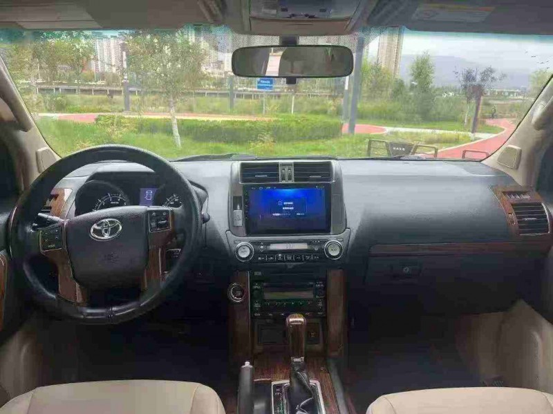 嘉峪关11年丰田普拉多8