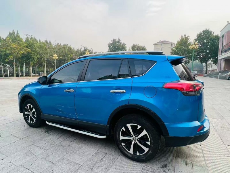 济宁16年丰田RAV4荣放8