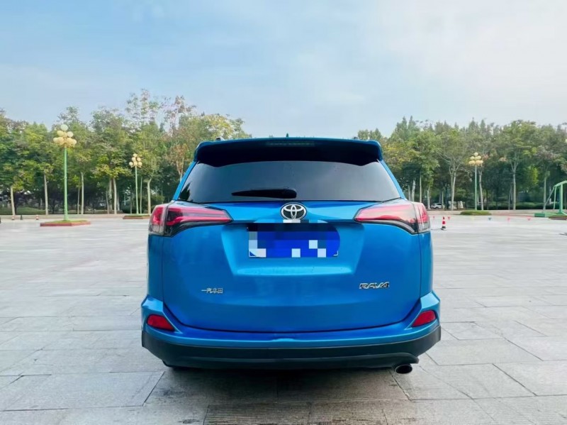 济宁16年丰田RAV4荣放9