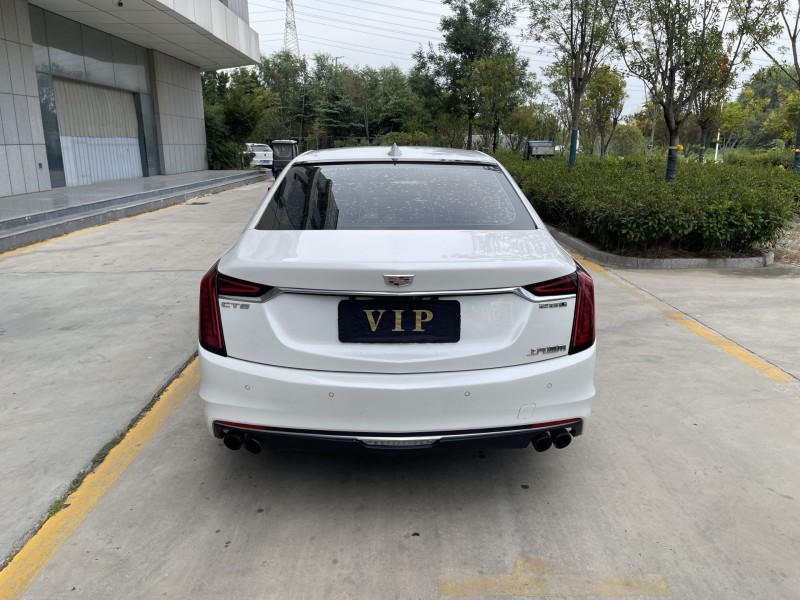 济宁19年凯迪拉克CT69