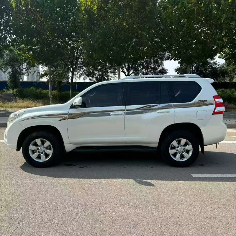 济南15年丰田普拉多6