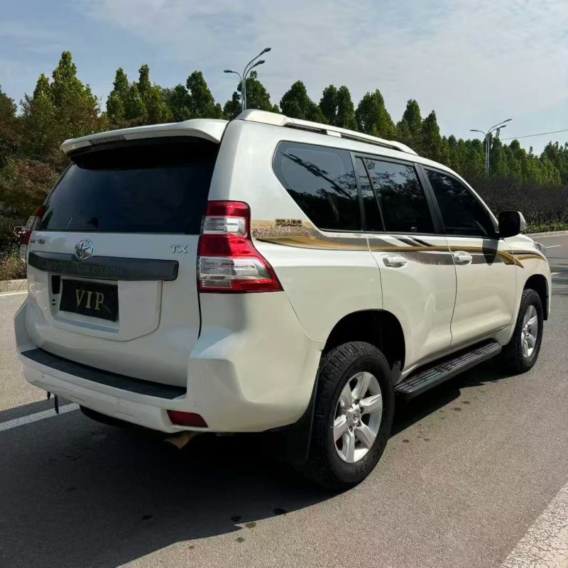 济南15年丰田普拉多8