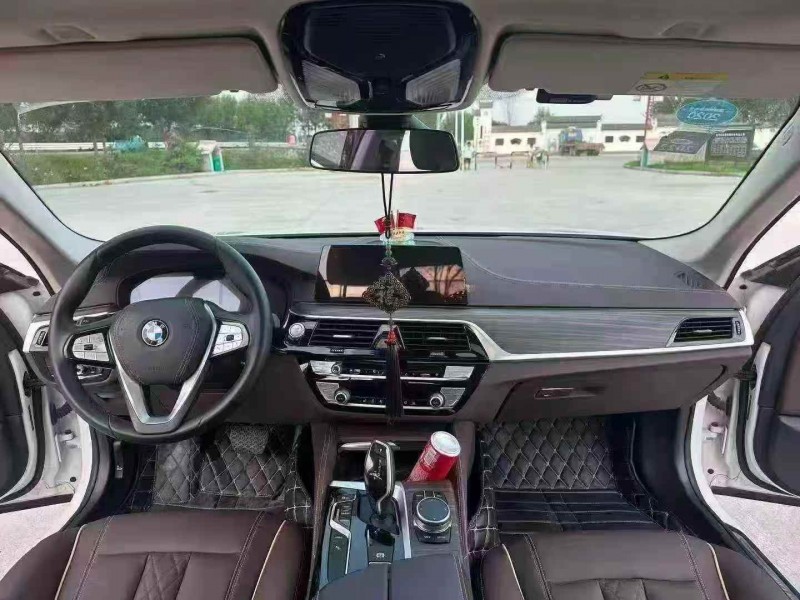 徐州20年宝马5系4