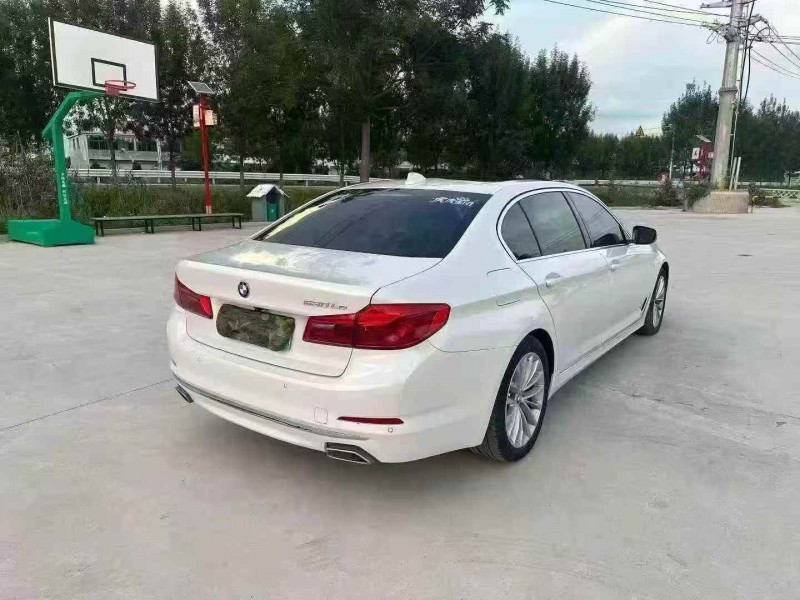 徐州20年宝马5系8