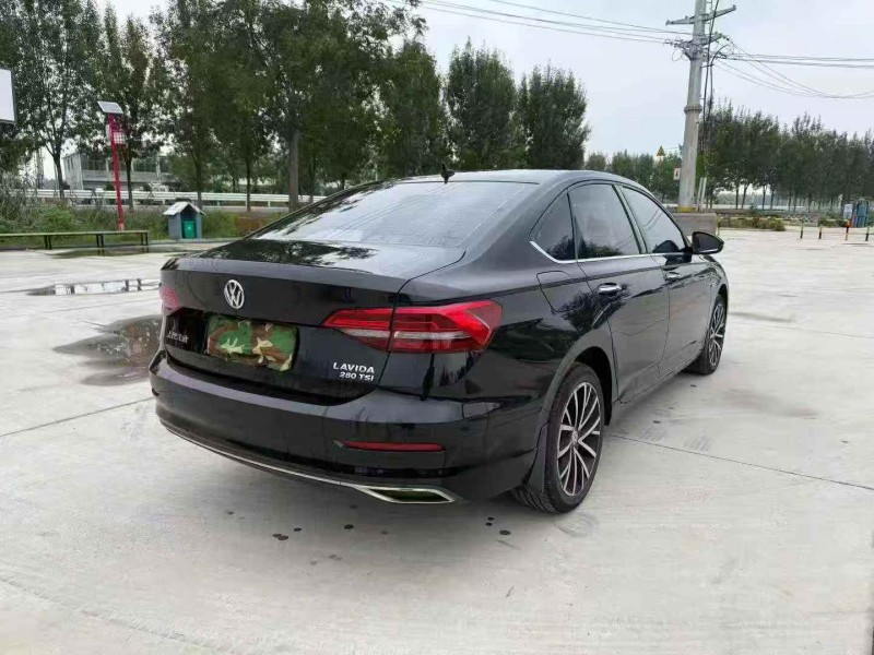 徐州19年大众朗逸8