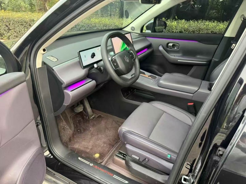 潍坊24年零跑汽车C106