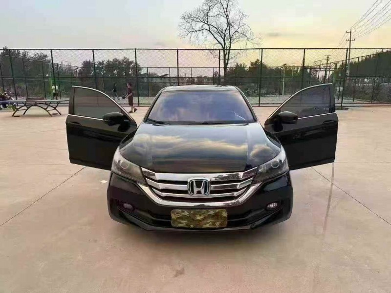 徐州14年本田雅阁7