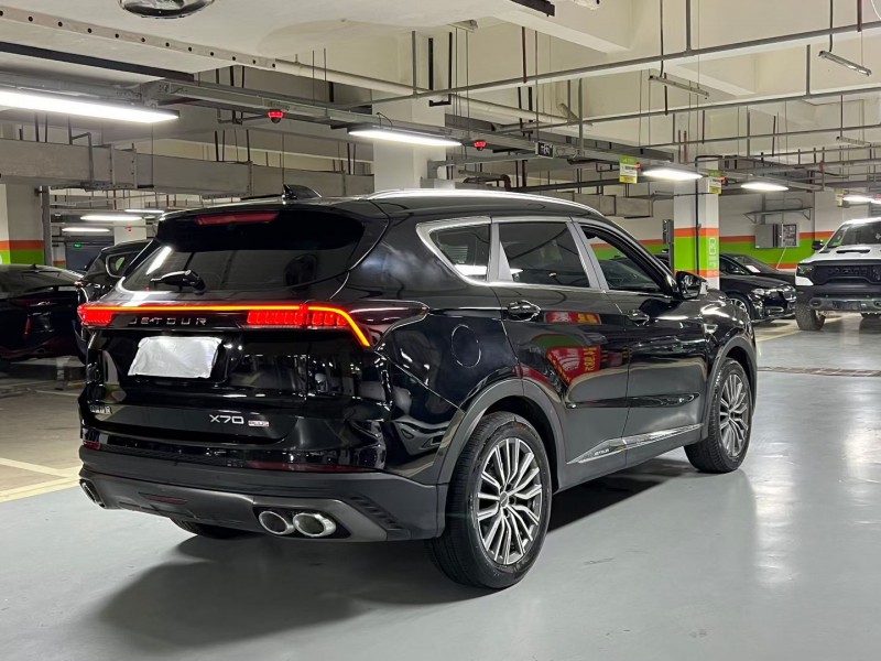 成都23年奇瑞捷途7