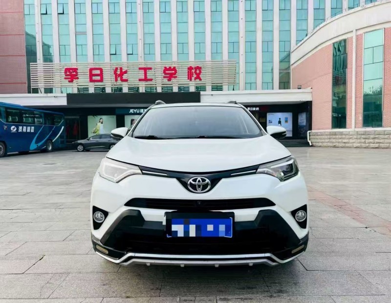 潍坊16年丰田RAV4荣放1