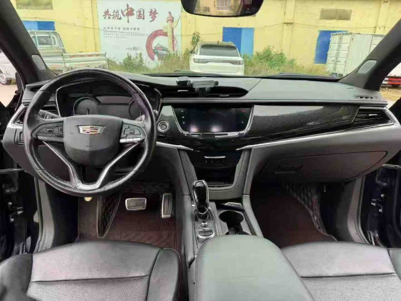 徐州20年凯迪拉克XT66