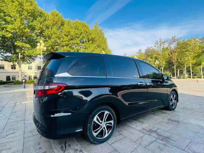 济宁14年本田奥德赛8