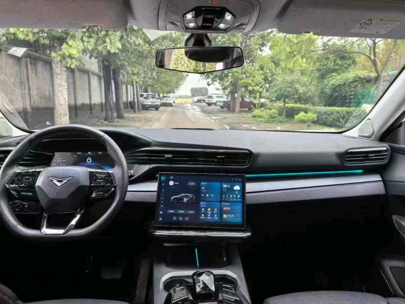 保定25年凯翼昆仑8