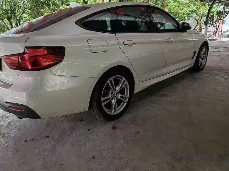 广州20年宝马3系8