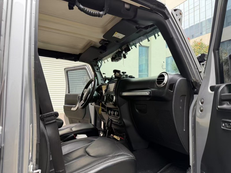 徐州17年Jeep牧马人4