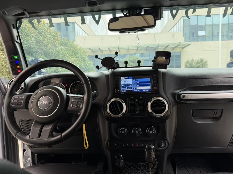 徐州17年Jeep牧马人5