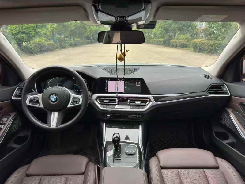 南京21年宝马3系8