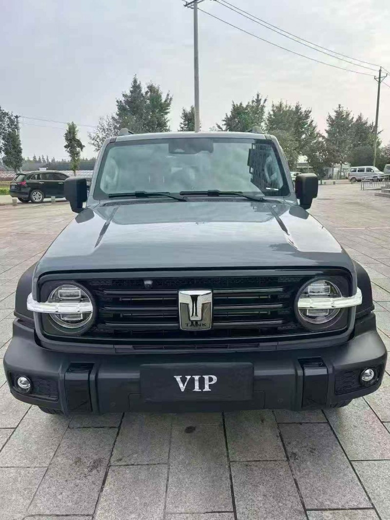 保定23年长城汽车坦克1