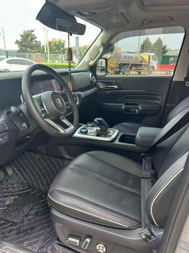 保定23年长城汽车坦克4