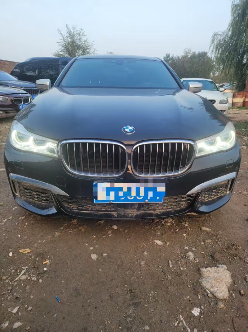 晋中19年宝马7系1