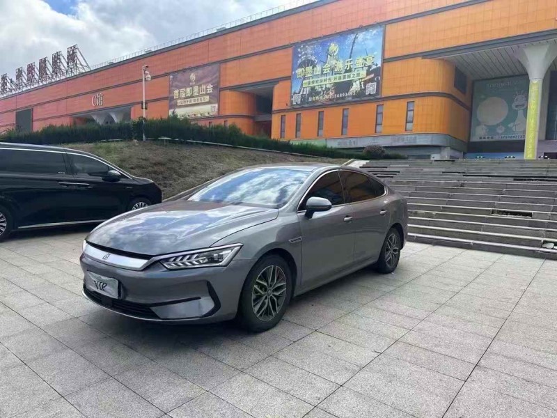 济南23年比亚迪秦3