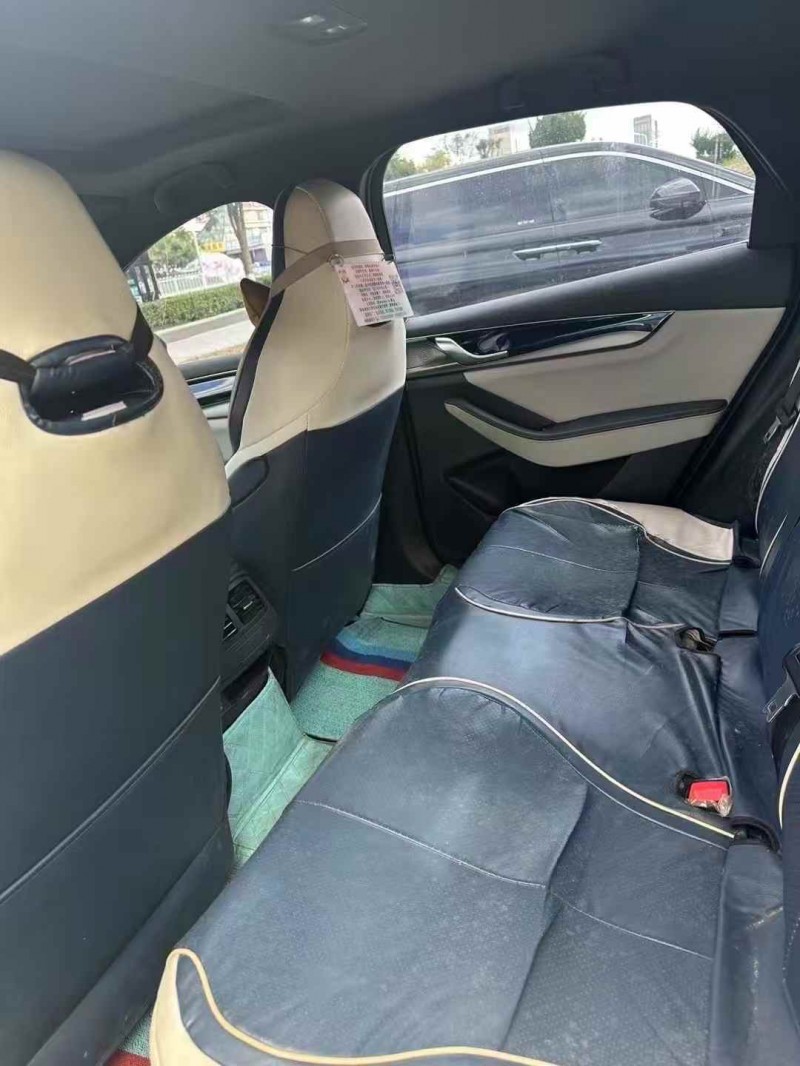 济南23年比亚迪秦4