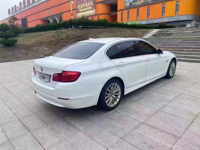济宁13年宝马5系7