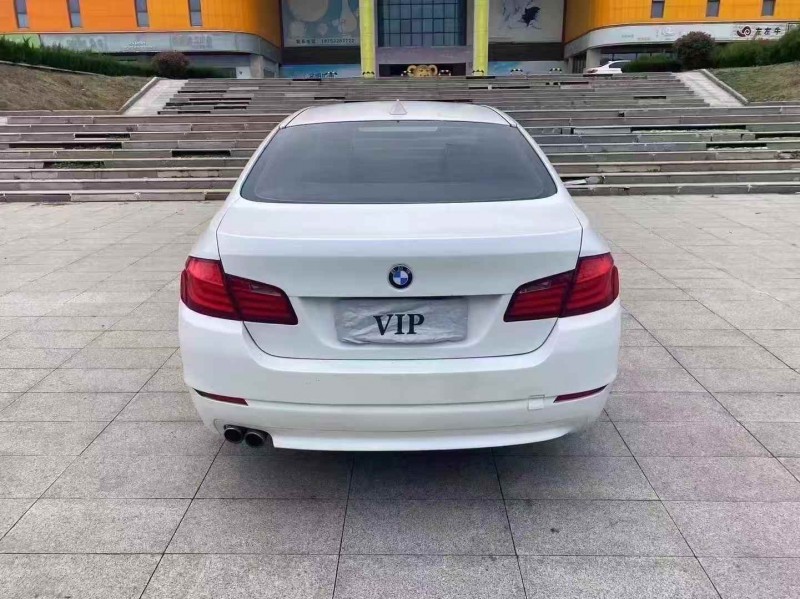 济宁13年宝马5系8