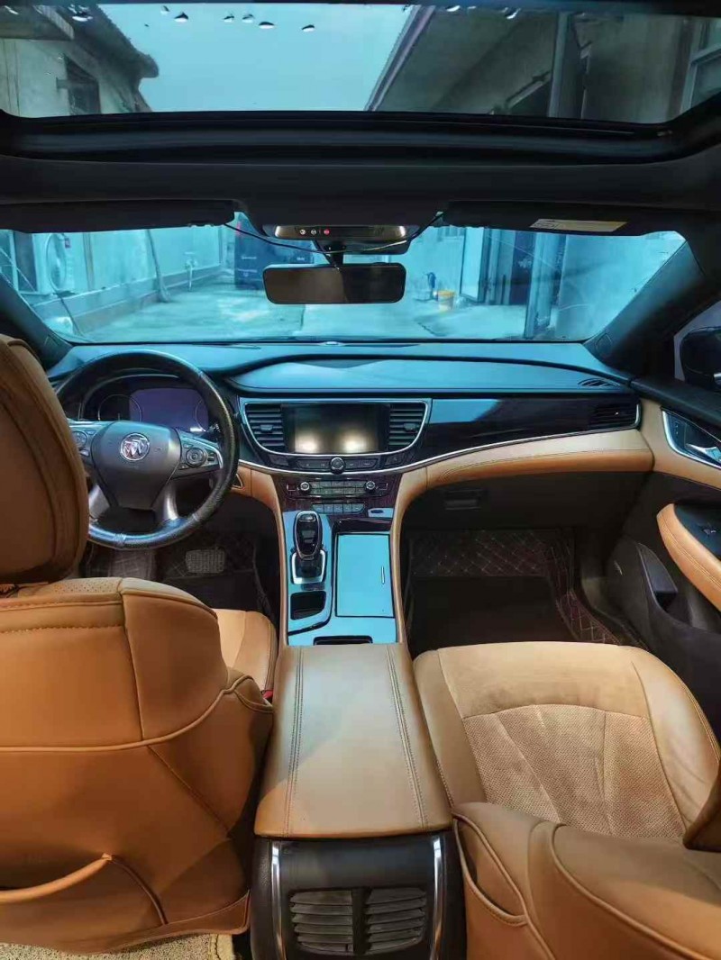 唐山21年别克君越4