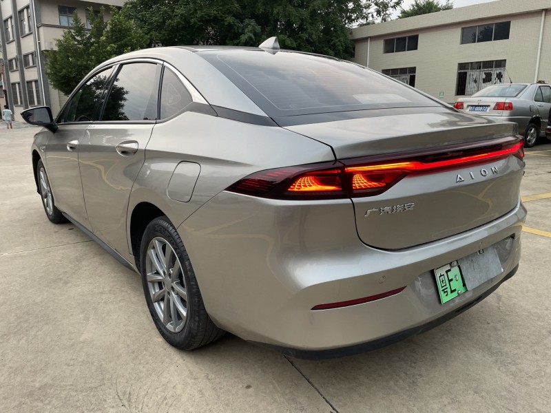 中山24年传祺埃安S5