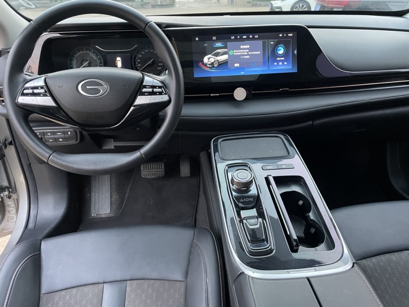 中山24年传祺埃安S7