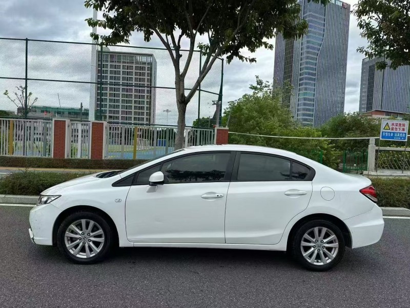 厦门15年本田思域5