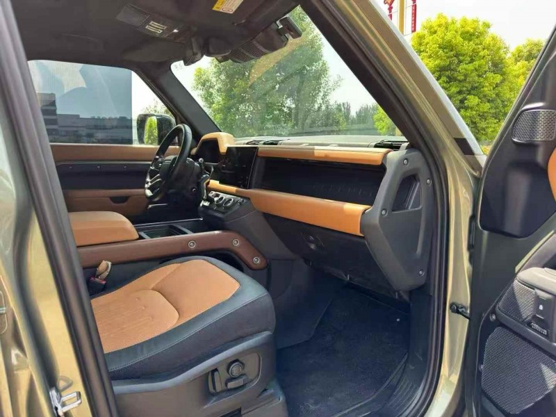 苏州23年路虎卫士6