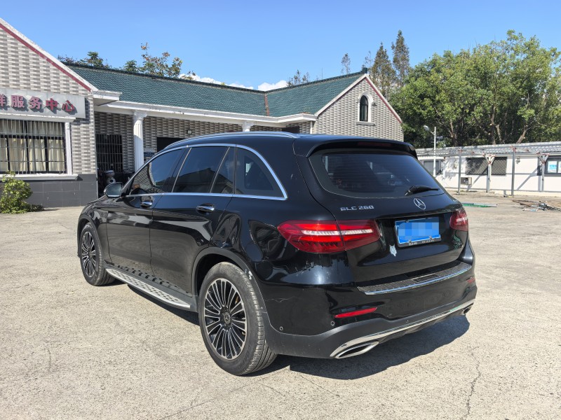 上海18年奔驰GLC3