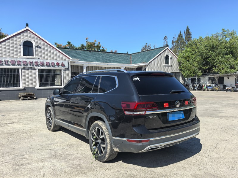 上海19年大众途昂3