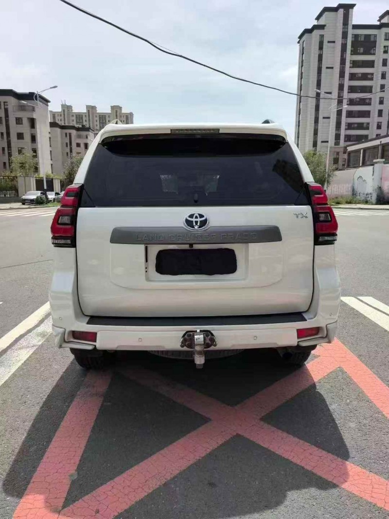 邯郸19年丰田普拉多9