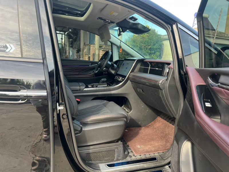 徐州25年传祺M86