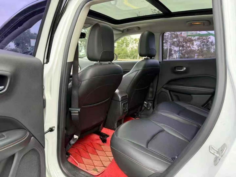 南通17年Jeep指南者7