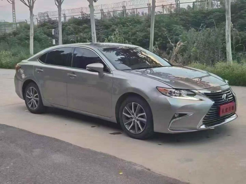 徐州18年雷克萨斯ES3