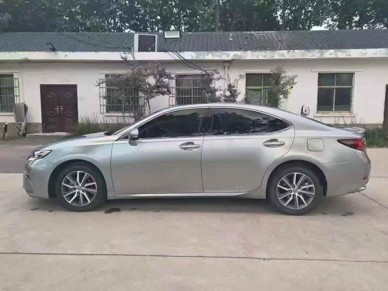 徐州18年雷克萨斯ES7