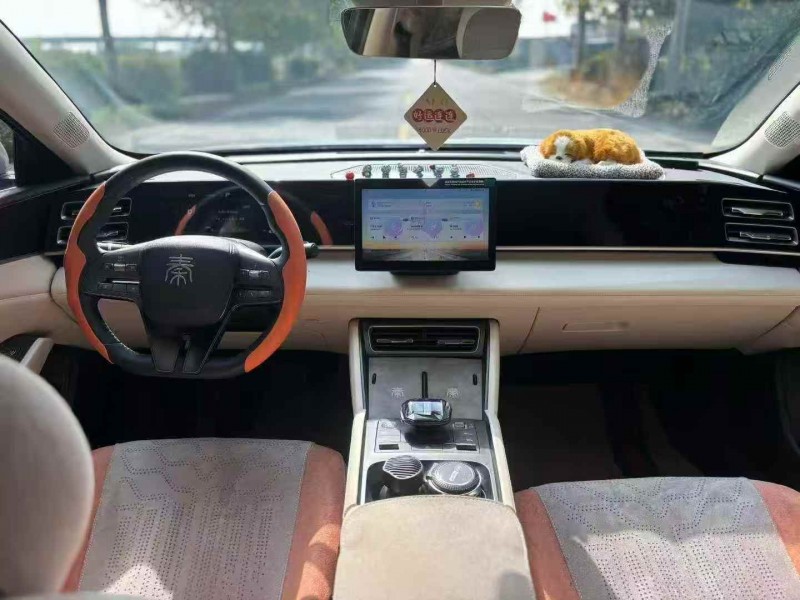 延安25年比亚迪秦4