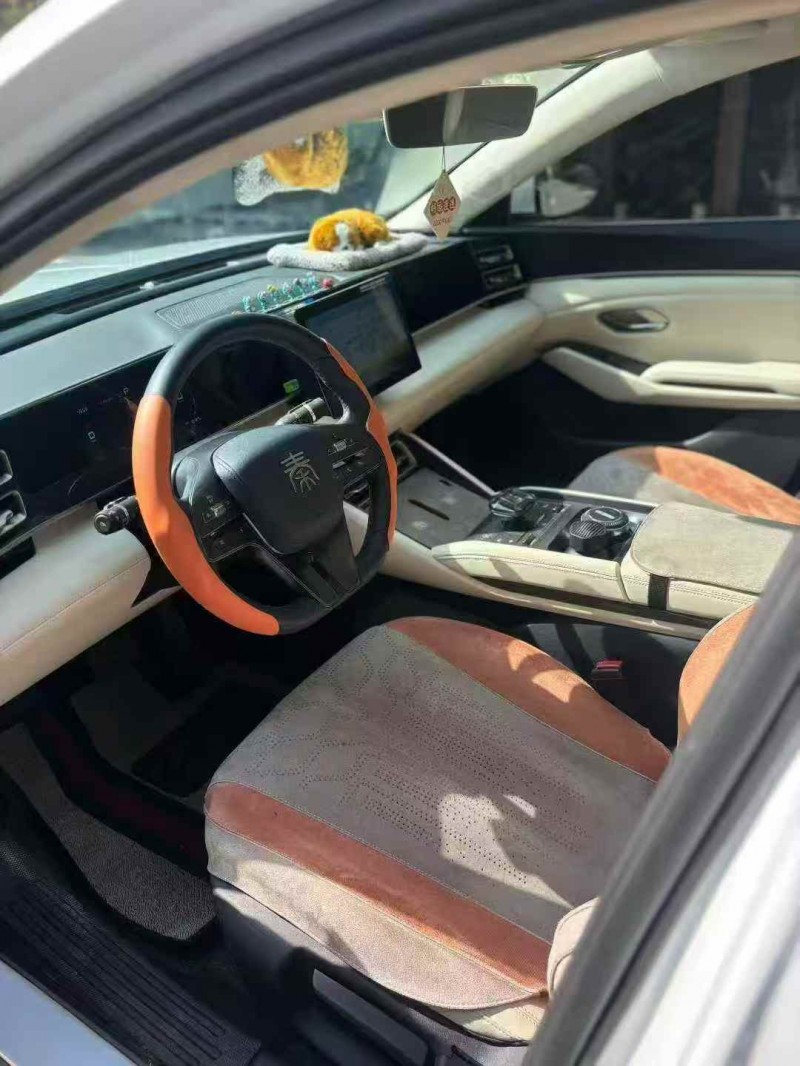 延安25年比亚迪秦6