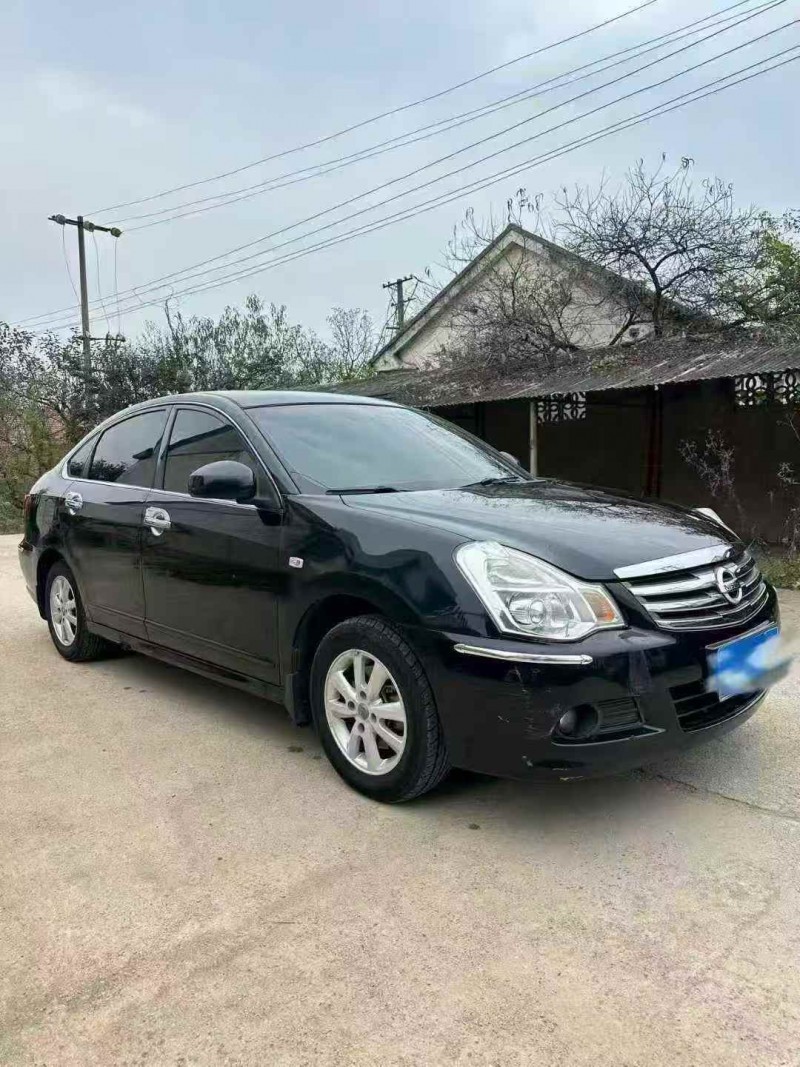 潍坊16年日产轩逸3