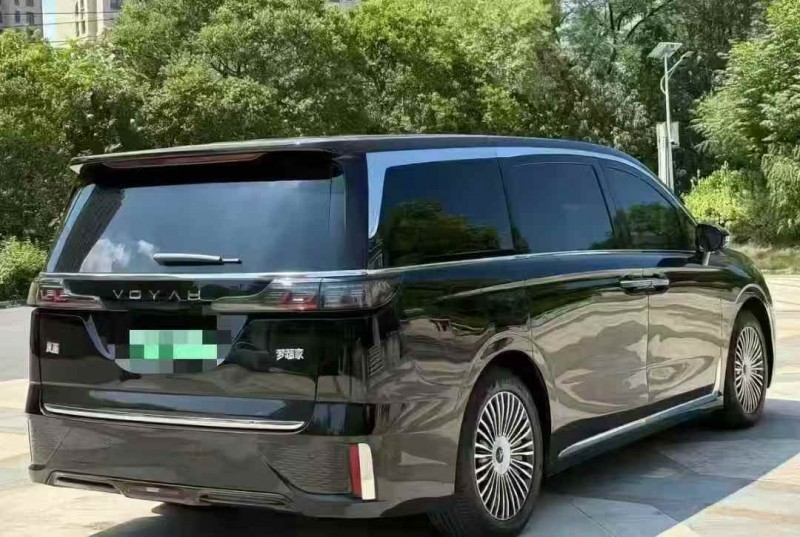 深圳24年岚图汽车梦想家7