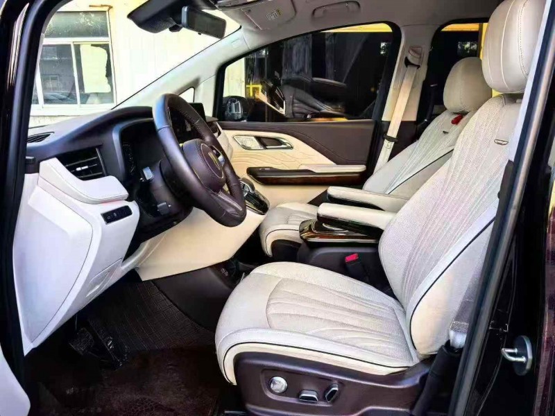 常州22年红旗HQ95