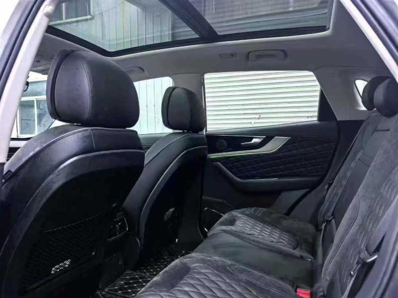 苏州21年红旗HS59