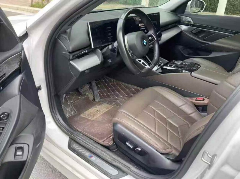 郑州24年宝马5系5