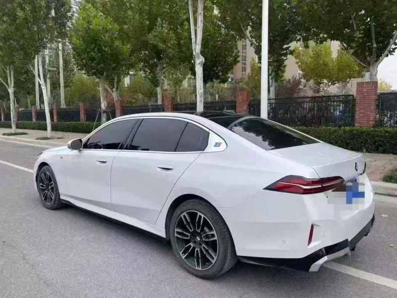 郑州24年宝马5系9
