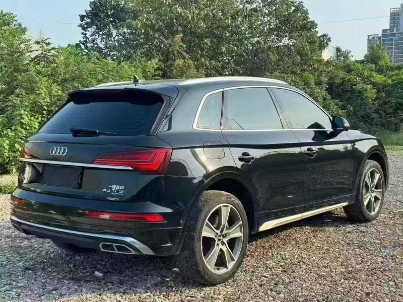 十堰21年奥迪Q58