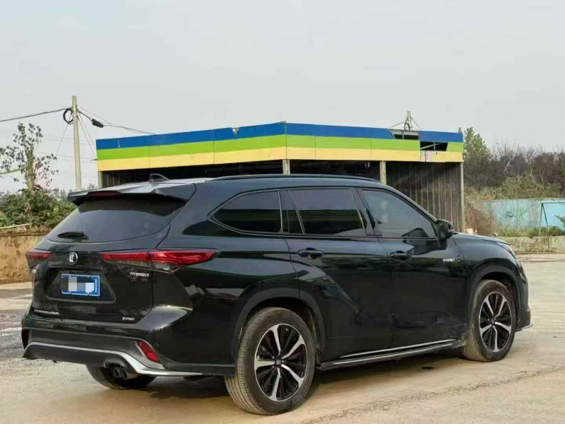 菏泽25年丰田锐放7