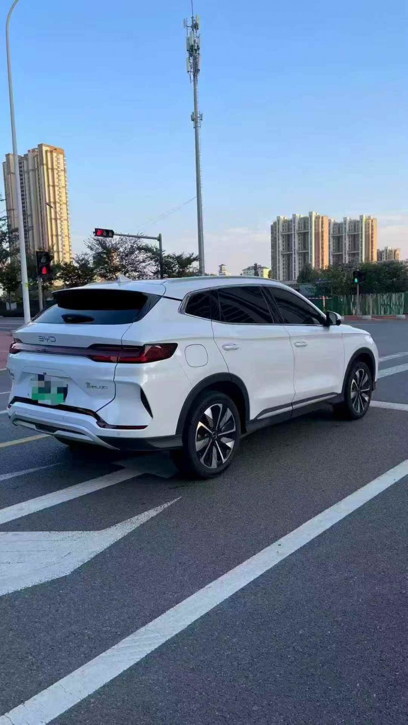 东营24年比亚迪宋8